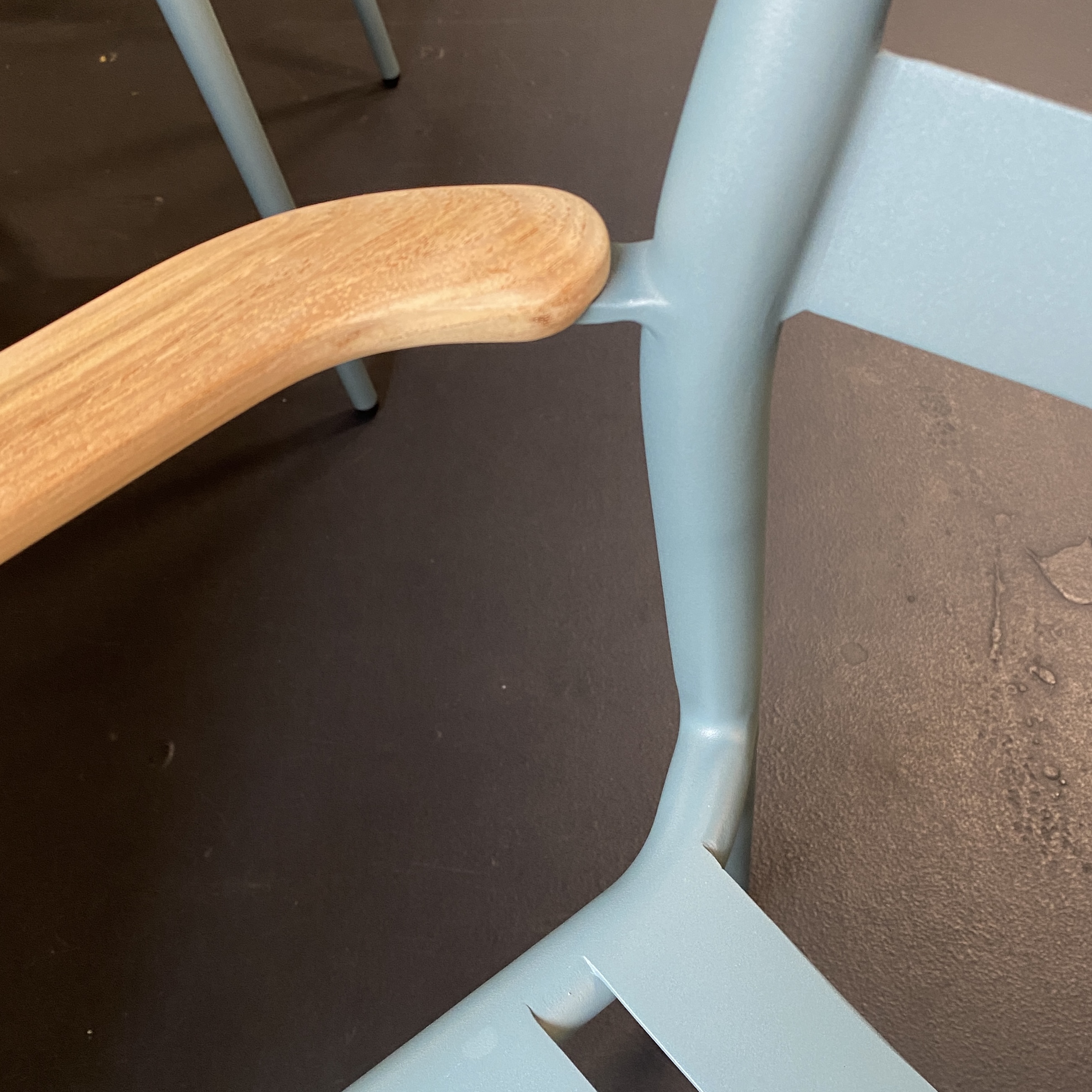 Diningset Solpuri tafel CHARLIE en stapelstoel PIA