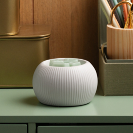 White Fluted warmer €37,00