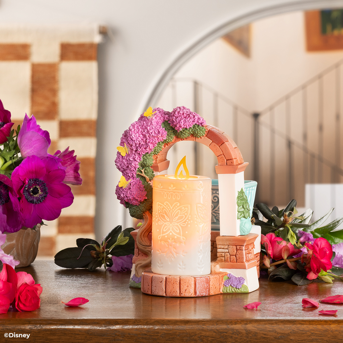 Disney Encanto Scentsy Warmer - €124,00