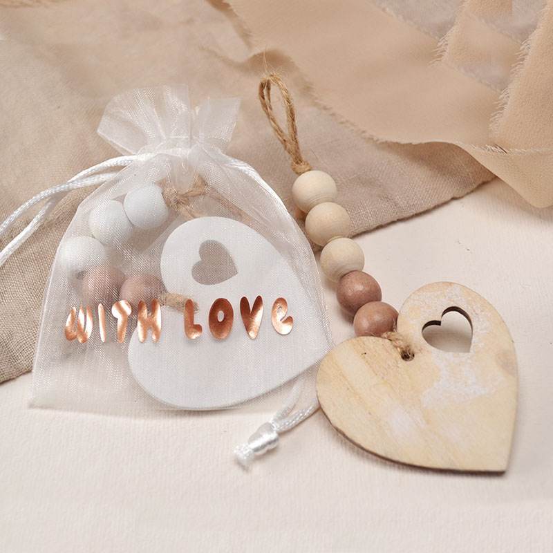 Organza Zakje With Love met Houten Hangertje