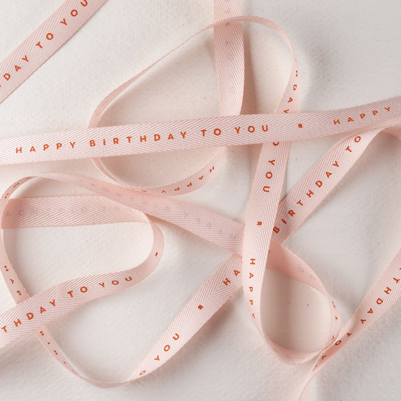 Lint Happy Birthday - Zalmroze met Rood