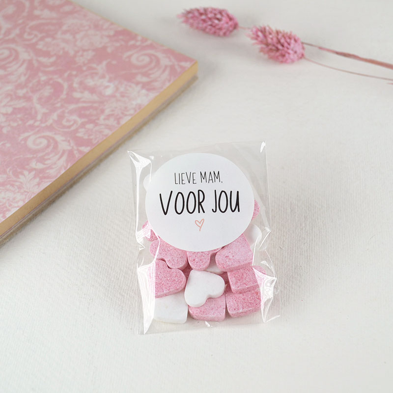 Cellofaanzakje Met Snoephartjes en Sticker ‘Lieve Mam, Voor Jou’