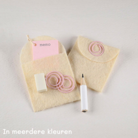 Memosetje in een Viltzakje