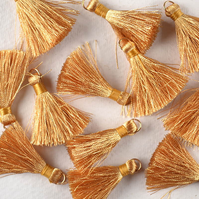 Mini Kwastje Goud – Met Ringetje