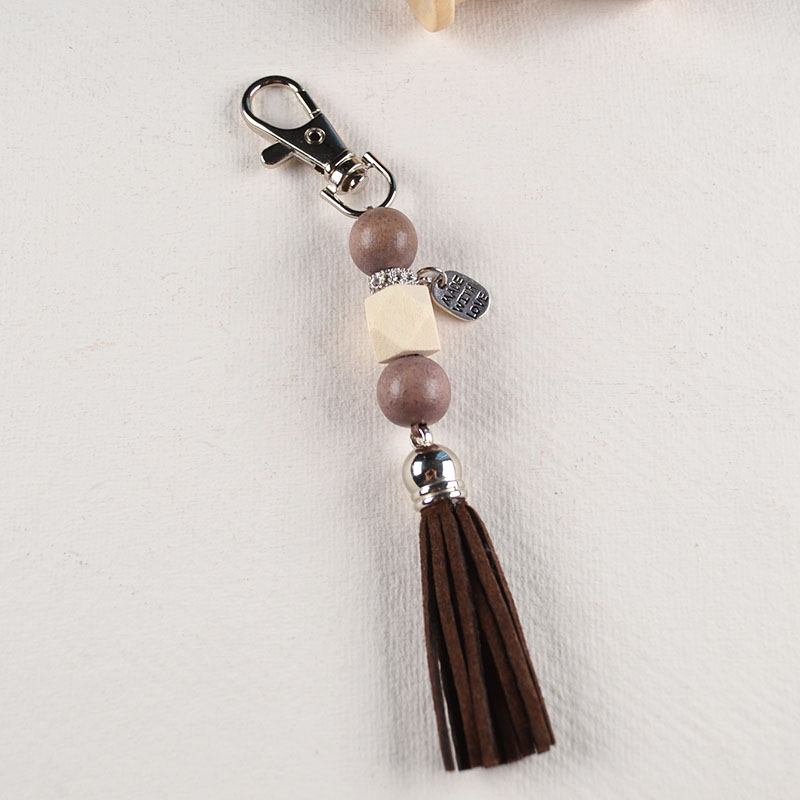 Sleutel- of Tashanger met Kwastje, Houten Kralen en Handmade Bedel
