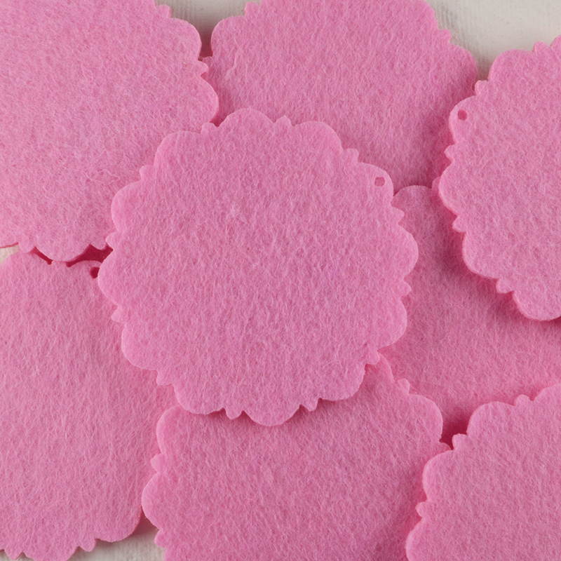 Viltbloem Roze – Met Gaatje om te Rijgen