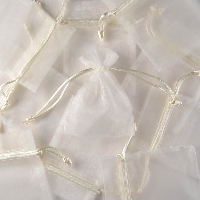 Luxe Organza Zakje Ivoor