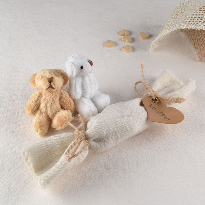 Knuffelbeertje in Tetra Doek met Label – Wit of Lichtbruin