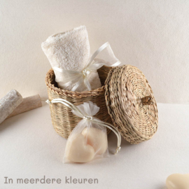 Mandje met Gastendoek & Zeephartjes