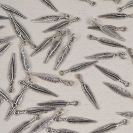 Bedel Veertje Zilverkleurig