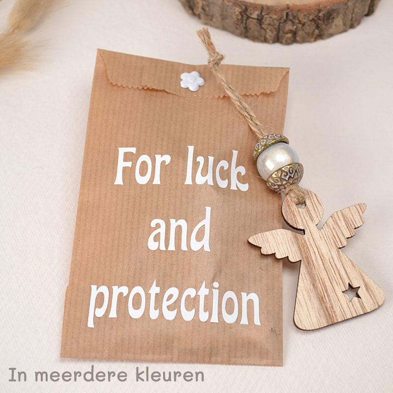 Houten Engeltje met Kraaltje in Kraft Zakje – For Luck & Protection