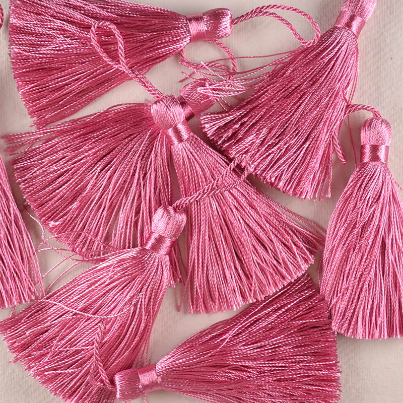 Luxe Kwastje – Roze Satijn met Lusje