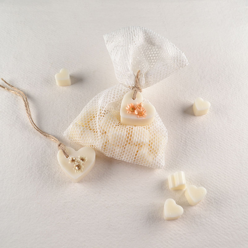 Kantzakje met Mini Hartjes van Waxmelt en Droogbloemetjes