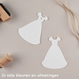 Labels jurkje met of zonder gaatje en persoonlijke tekst