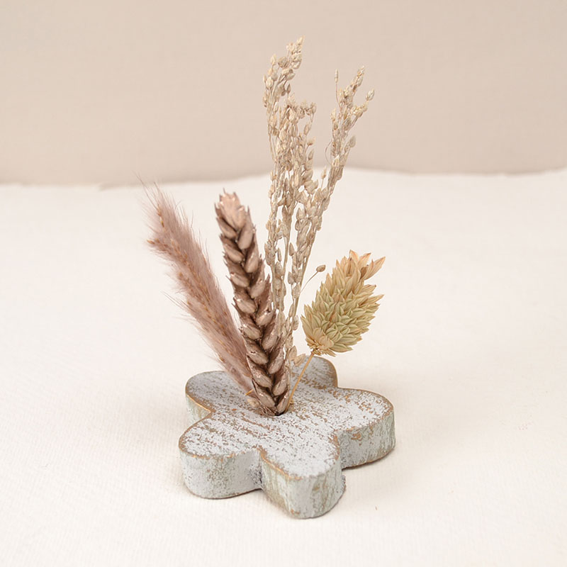 Cadeautasje met Houten Houder en Droogbloemen
