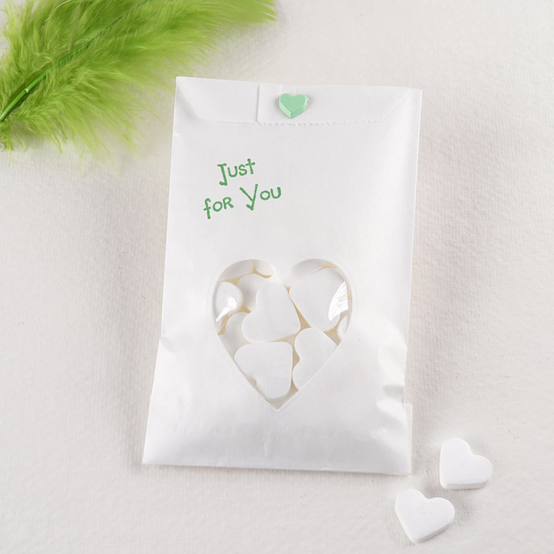 Papieren Zakje Just for You met Witte Snoephartjes