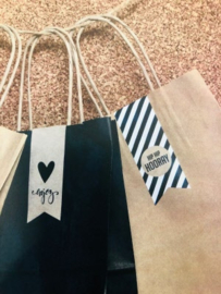 Sluitzegel Enjoy - Zwart op Kraft