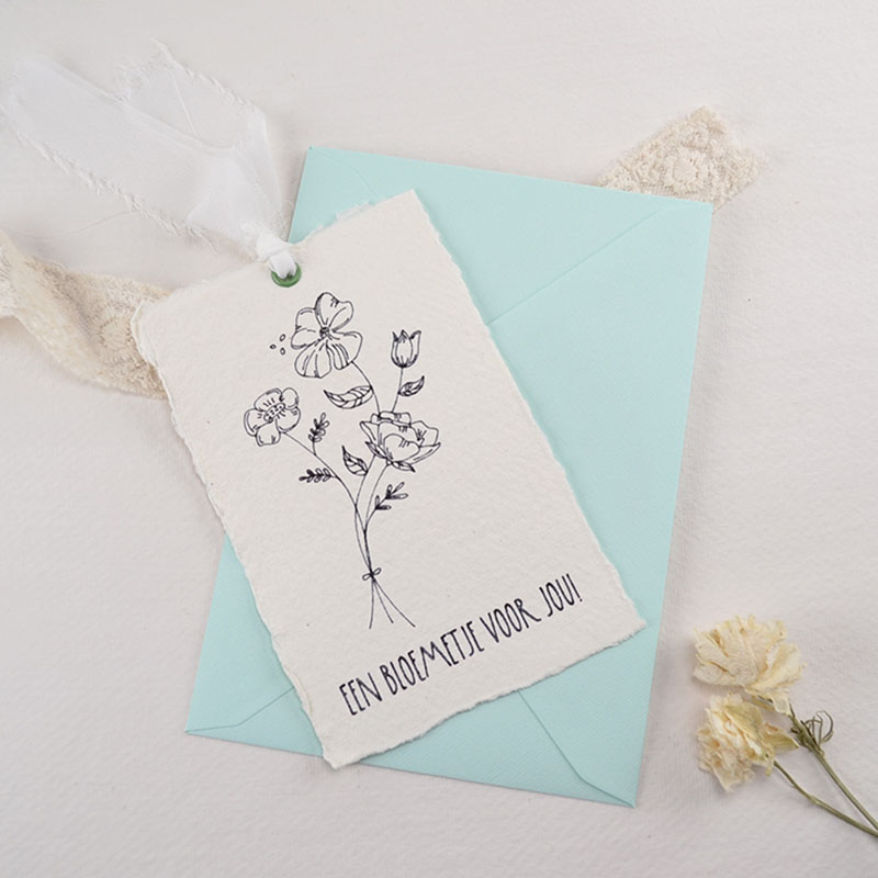 Kaartje Bloemen met Zijde en Envelop