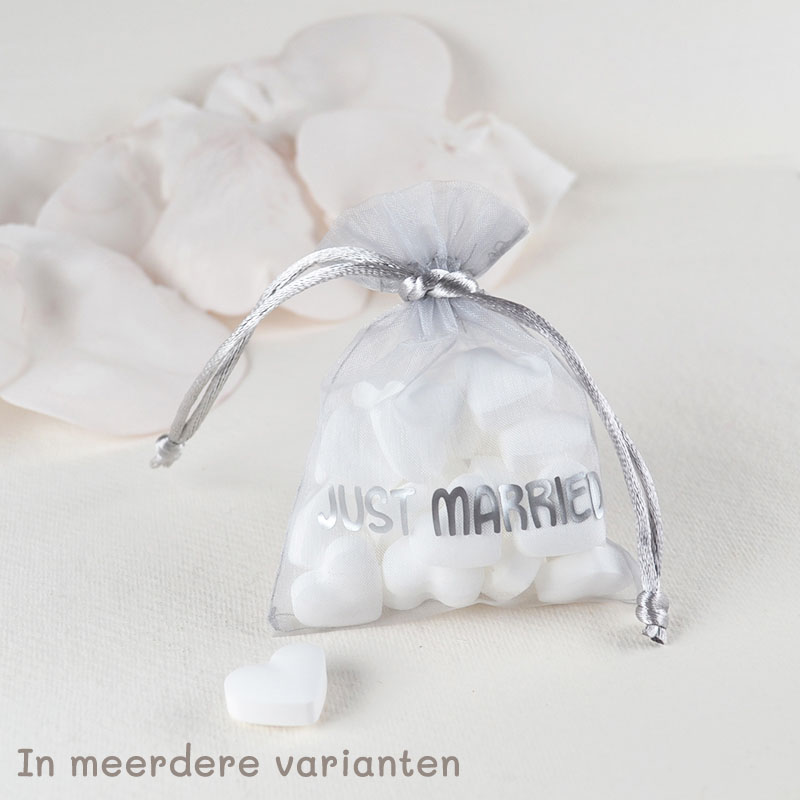 Trouwbedankje in Organza Zakje met Tekst en Snoephartjes