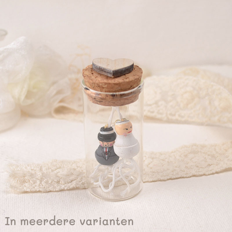 Glazen Potje met Bruidspaar en Houten Hartje