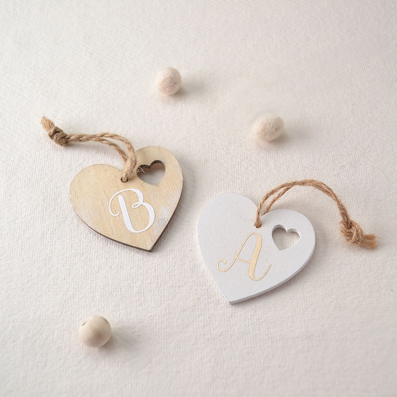 Houten Hartje met Sierletter – Persoonlijk Cadeauaccent