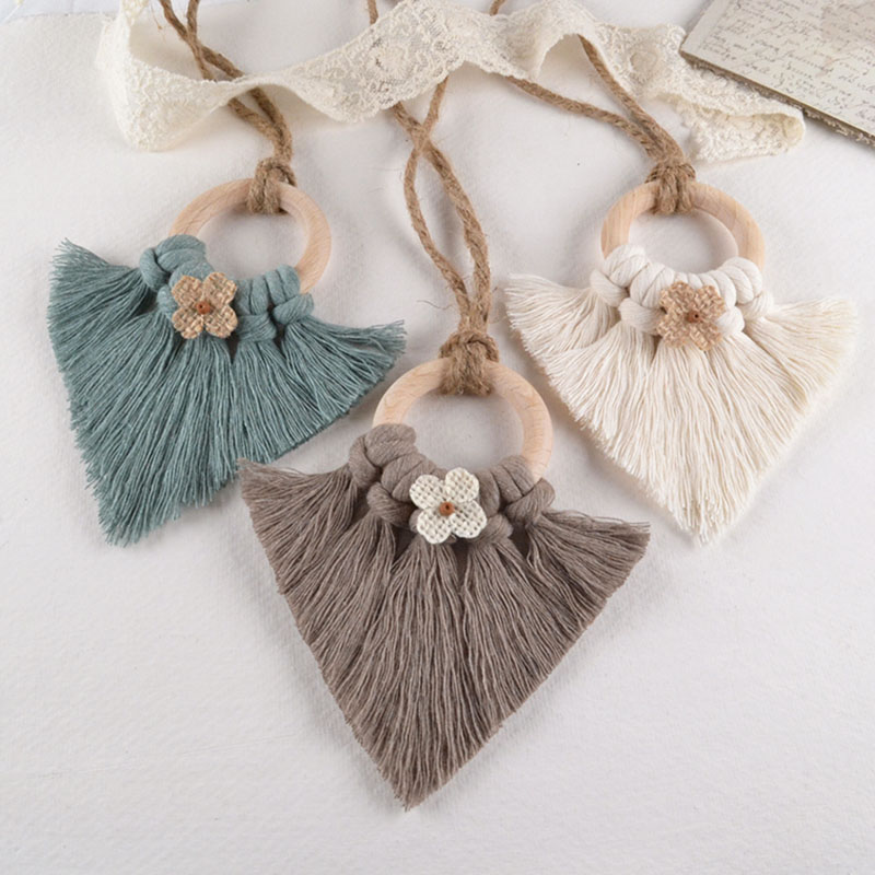 Macramé Hanger met Houten Ring en Bloemetje