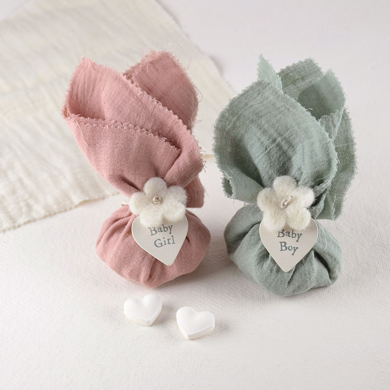 Tetra Buideltje met Snoephartjes en Houten Label 'Baby Girl/Boy'