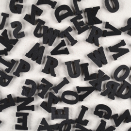 Houten letter zwart mini