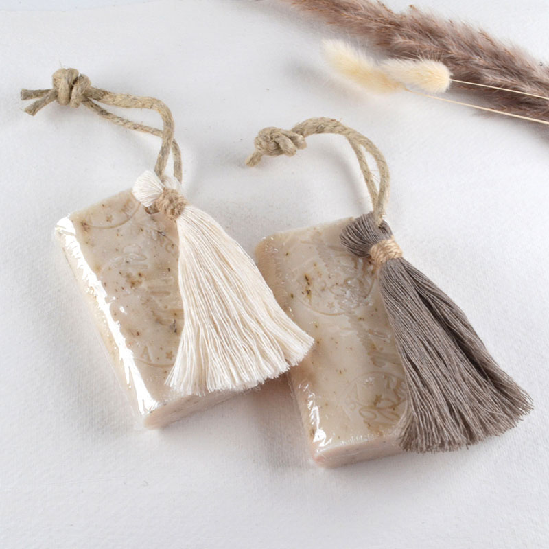 Zeephanger met Macramé Kwastje – Naturel of Taupe