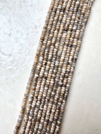 4mm Feldspar | per streng 160 st.