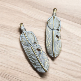 Veer hanger gepatineerd brons | 54x16mm | 2st