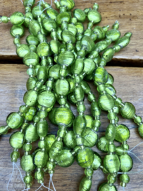 Foliekralen Appeltjes groen | per streng van 18cm