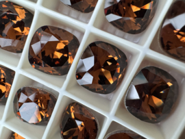 SWAROVSKI ELEMENTS Fancy Stone 4470 Square