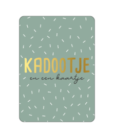 Wenskaart A6 - Kadootje en een kaartje