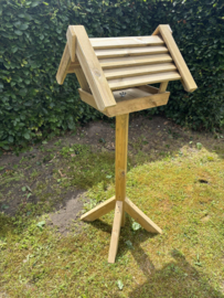 Vogelhuis staand met paalpunthouder