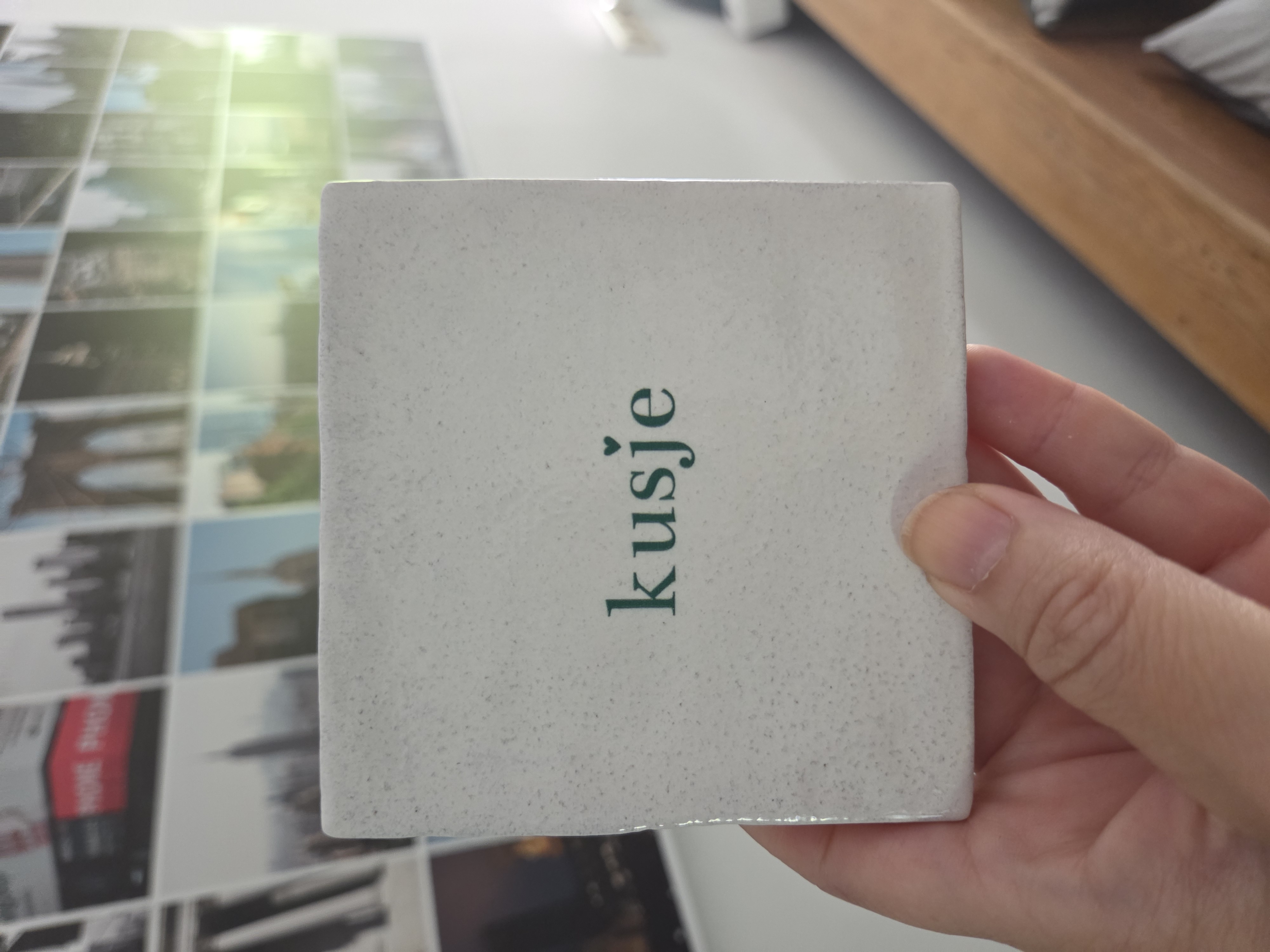 Tegeltje | Kusje beige