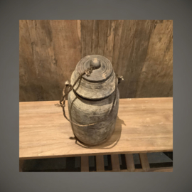 Oude pot uit India