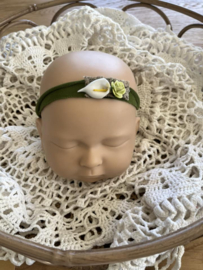 Newborn tieback mosgroen