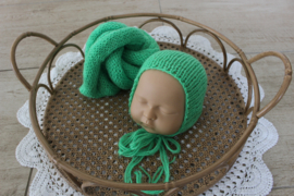 Gebreide wrap met bonnet appeltjes groen