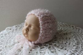 Newborn bonnet zacht roze