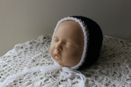 Newborn bonnet donker blauw