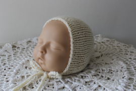 Newborn bonnet ecru