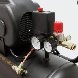 Luchtcompressor perslucht met 50L tankvolume 8 bar 200l/m