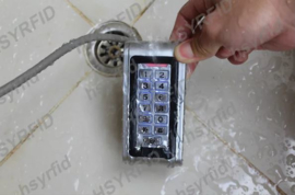 Codetastatur Kijzer S212 . Edelstahl Vandalismusgeschützt und wetterfest. IP 67, funktioniert auch unter Wasser. mit 10 Jettons RFID