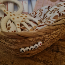 Kraamcadeau in een mandje | Beige