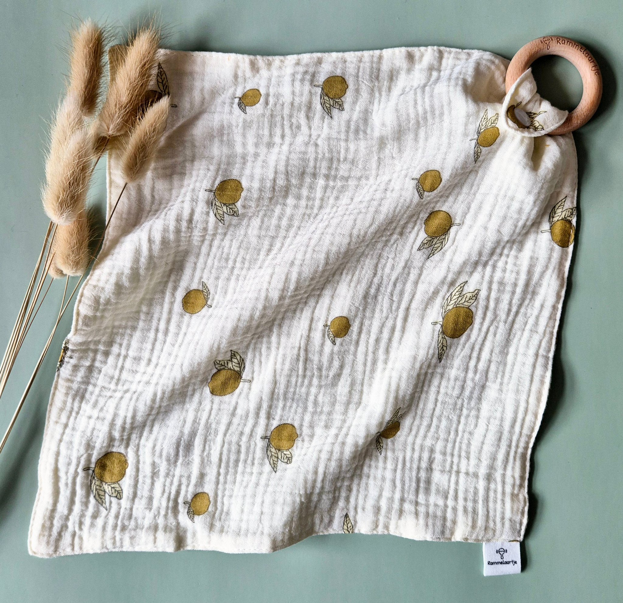Knuffeldoek met bijtring | Citroenen