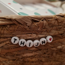 Kraamcadeau in een mandje | Taupe