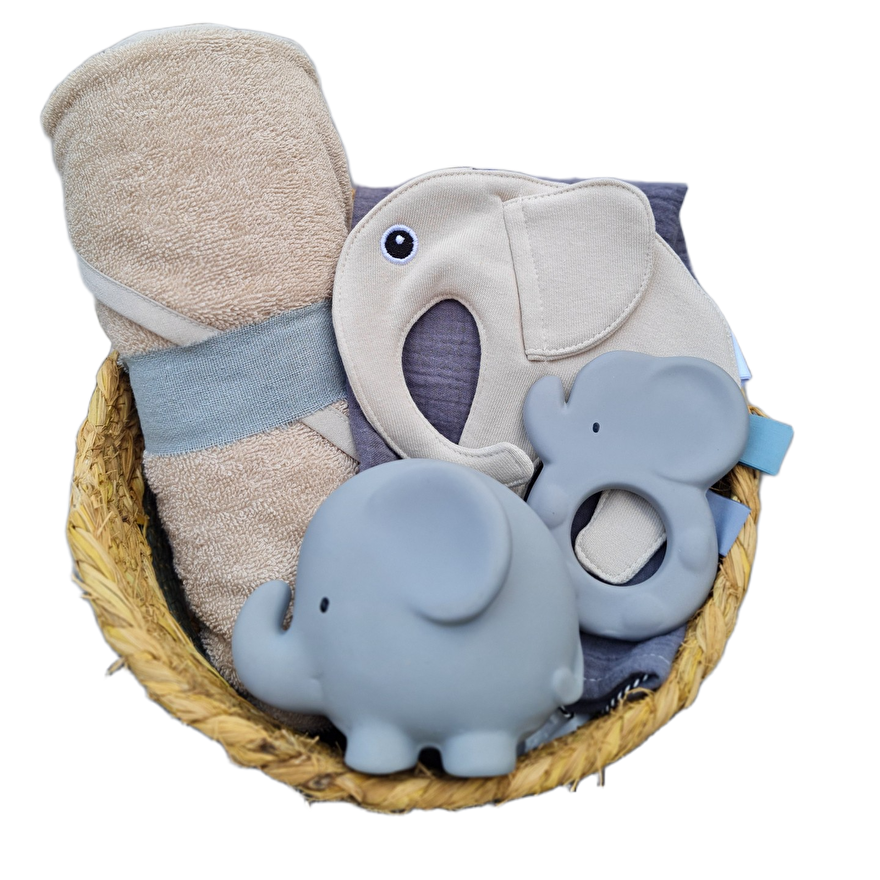 Kraamcadeau in een mandje thema Olifant