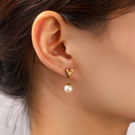 Oorbel Pearly Heart Stud Gold