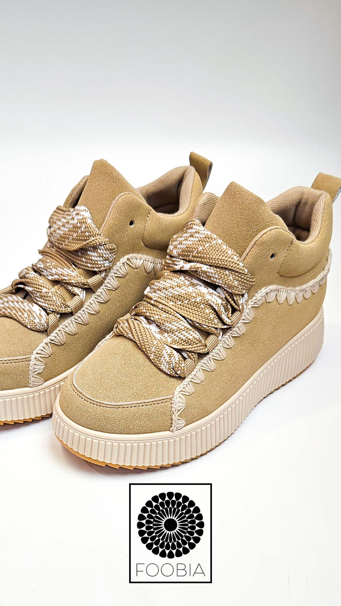 Sneaker Tala